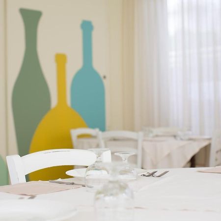 Hotel Trieste Cesenatico Kültér fotó