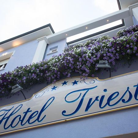 Hotel Trieste Cesenatico Kültér fotó