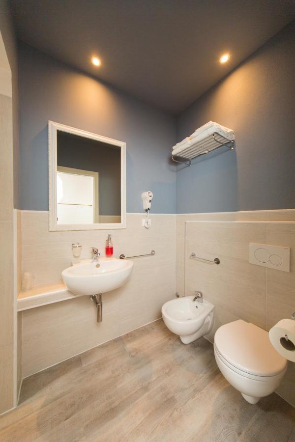 Hotel Trieste Cesenatico Szoba fotó