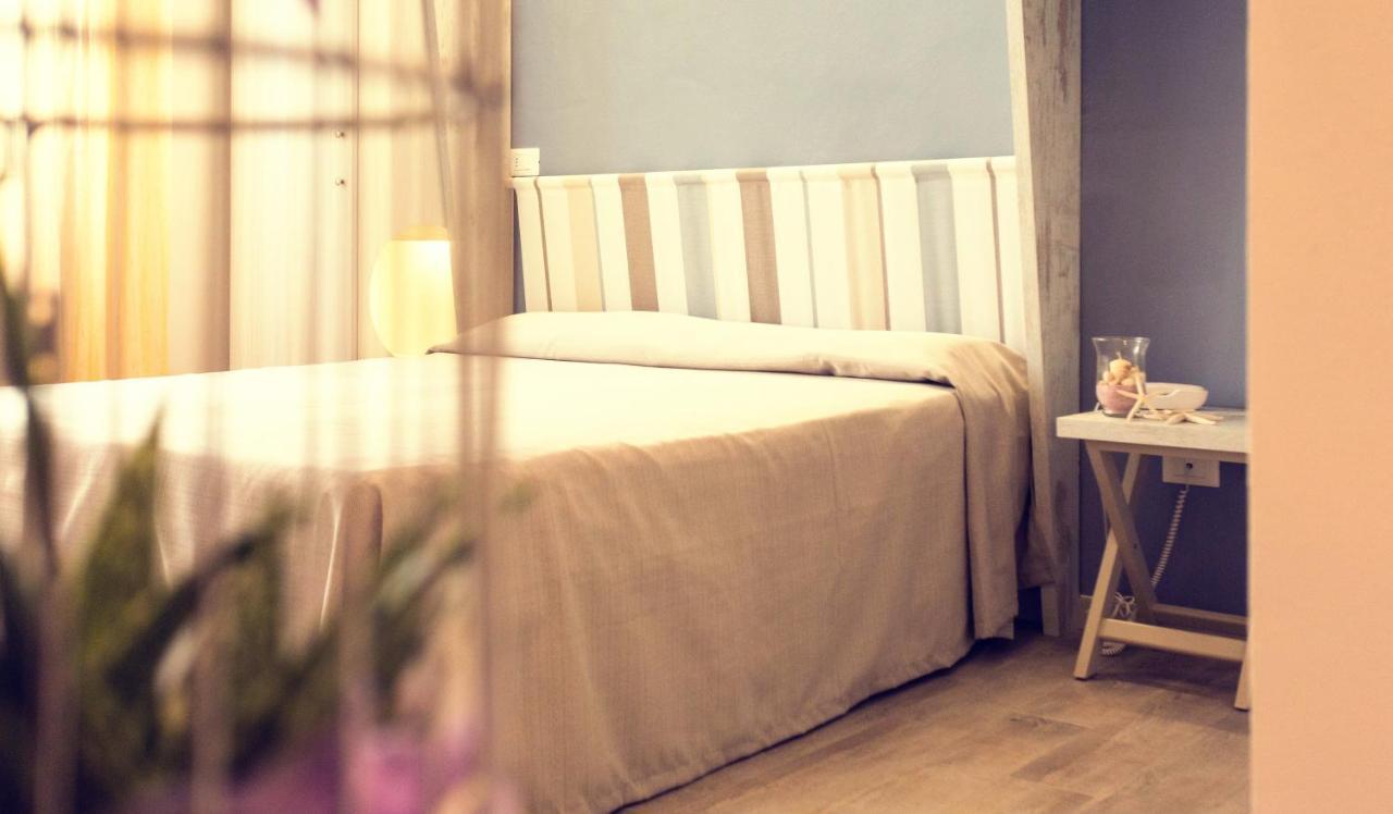 Hotel Trieste Cesenatico Kültér fotó